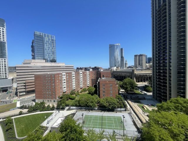 9 Hawthorne Place 12F, Boston, MA 02114
