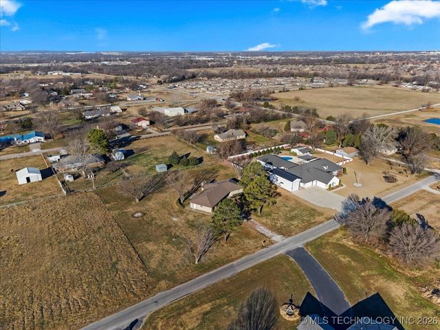 6450 N 134th East Avenue, Owasso, OK 74055