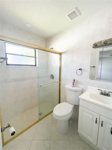 4940 NW 92nd Avenue, Sunrise, FL 33351