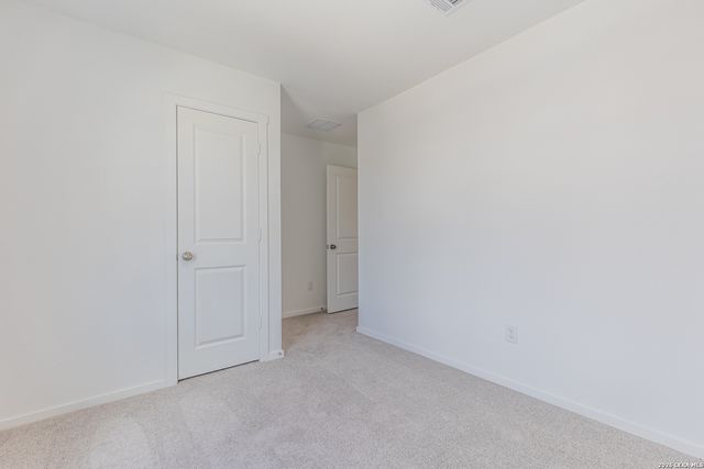 6749 MARBLE RDG, Elmendorf, TX 78112