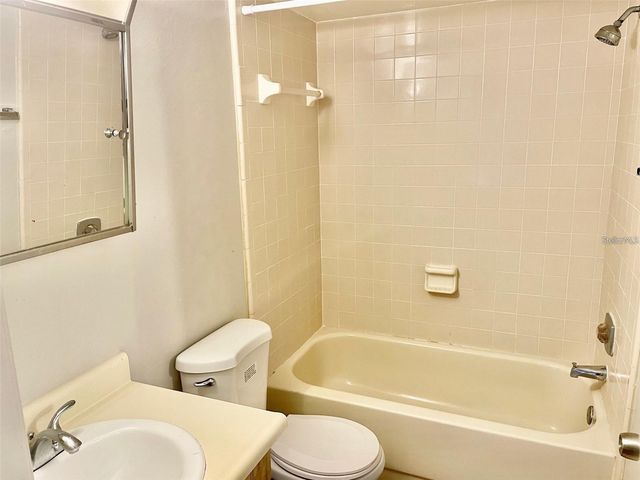 3944 TUMBLE WOOD TRAIL 101, Tampa, FL 33613