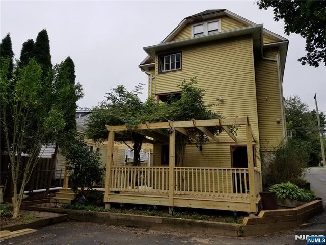 36 Glenwild Avenue 1, Bloomingdale, NJ 07403