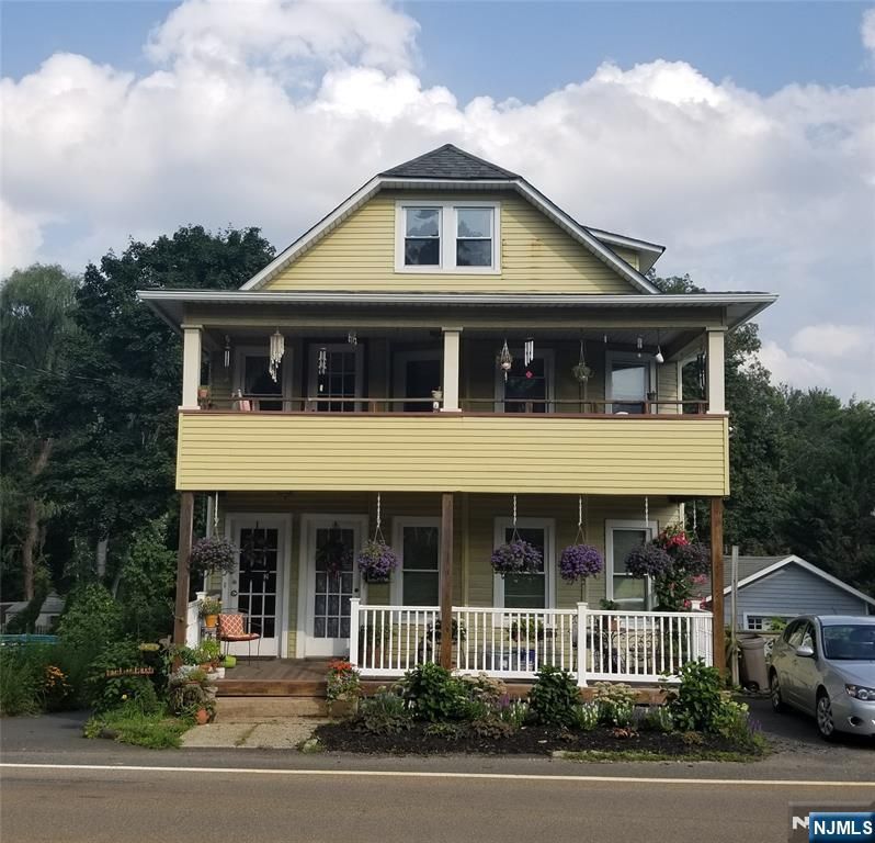 36 Glenwild Avenue 1, Bloomingdale, NJ 07403