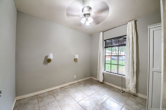 2210 Knights Wood, San Antonio, TX 78231