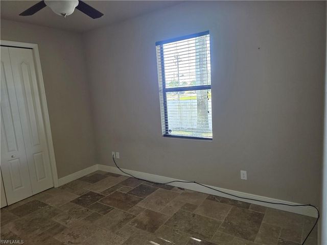 2406 Kismet Lakes LN, Cape Coral, FL 33993