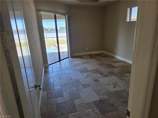 2406 Kismet Lakes LN, Cape Coral, FL 33993