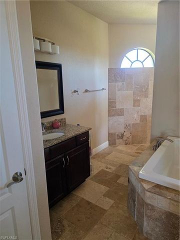 2406 Kismet Lakes LN, Cape Coral, FL 33993