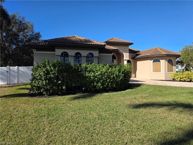 2406 Kismet Lakes LN, Cape Coral, FL 33993