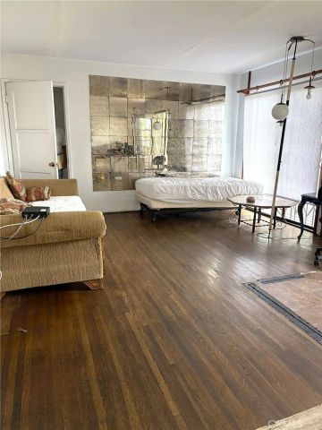 3457 Greenfield Avenue, Los Angeles, CA 90034