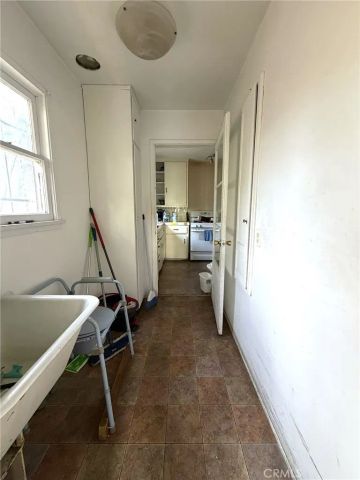 3457 Greenfield Avenue, Los Angeles, CA 90034