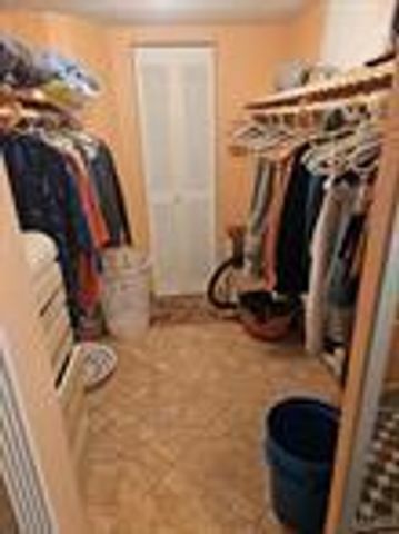 4000 NW 44th Avenue 210, Lauderdale Lakes, FL 33319