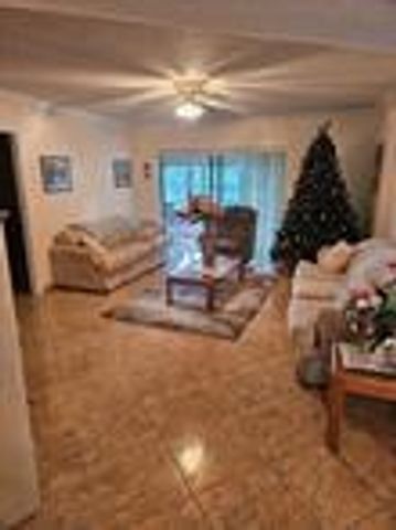 4000 NW 44th Avenue 210, Lauderdale Lakes, FL 33319