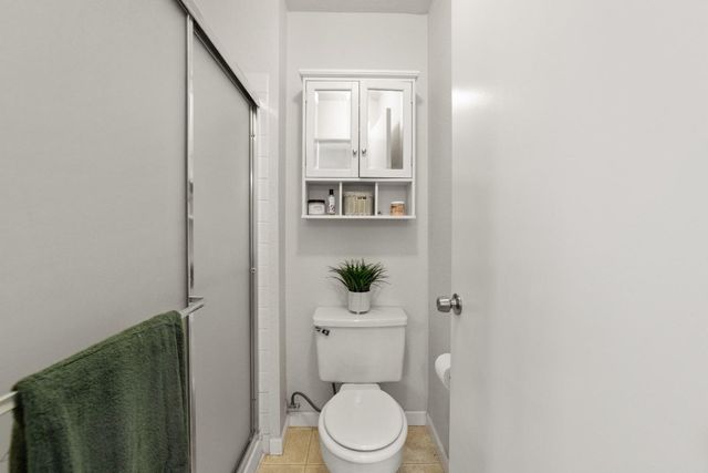 6233 Oak Valley Ln, Citrus Heights, CA 95621