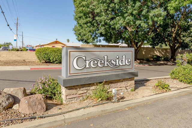 6233 Oak Valley Ln, Citrus Heights, CA 95621