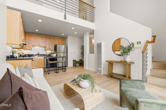 285 N Ventura Avenue 6, Ventura, CA 93001