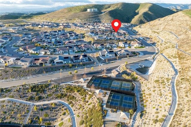 17806 Top Court, Canyon Country (santa Clarita), CA 91350