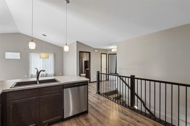 3000 Sunflower Street, Ely, IA 52227