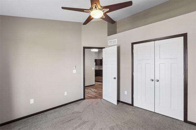 3000 Sunflower Street, Ely, IA 52227