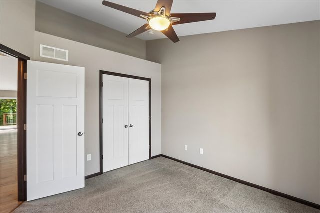 3000 Sunflower Street, Ely, IA 52227