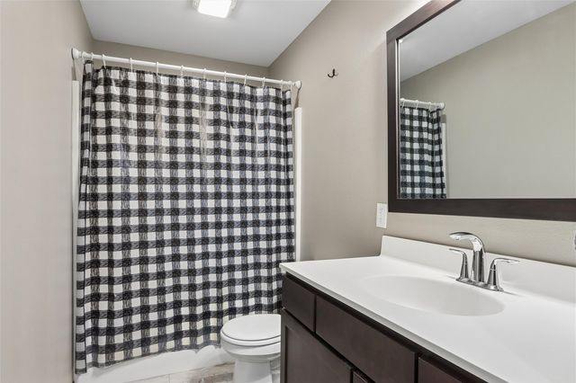 3000 Sunflower Street, Ely, IA 52227