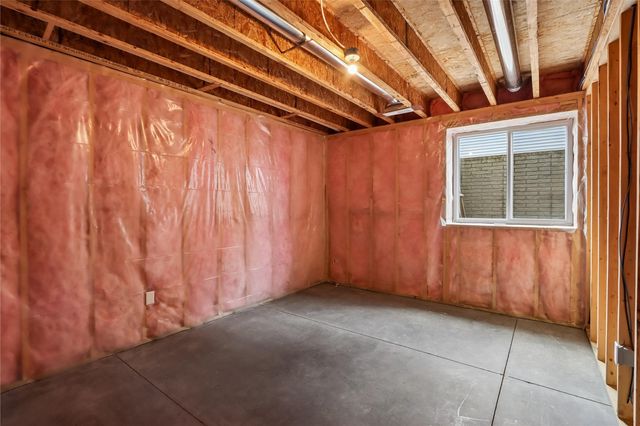 3000 Sunflower Street, Ely, IA 52227