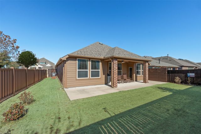 616 Forefront Avenue, Celina, TX 75009