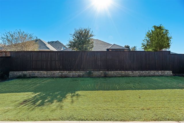 616 Forefront Avenue, Celina, TX 75009