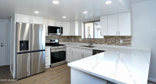 3150 W Camino Del Saguaro, Tucson, AZ 85745