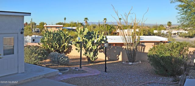 3150 W Camino Del Saguaro, Tucson, AZ 85745