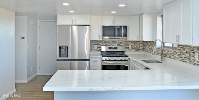 3150 W Camino Del Saguaro, Tucson, AZ 85745