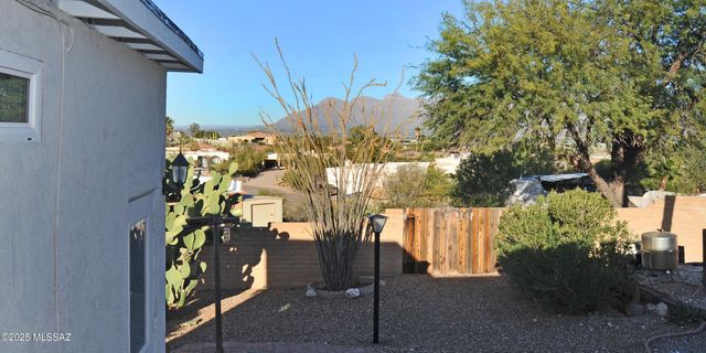 3150 W Camino Del Saguaro, Tucson, AZ 85745