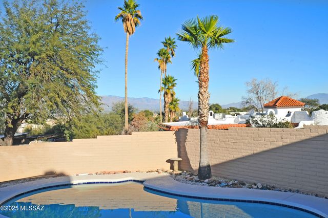 3150 W Camino Del Saguaro, Tucson, AZ 85745