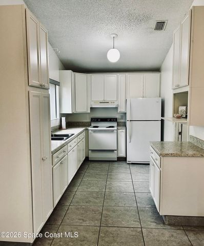 775 Winchell Street SW, Palm Bay, FL 32908