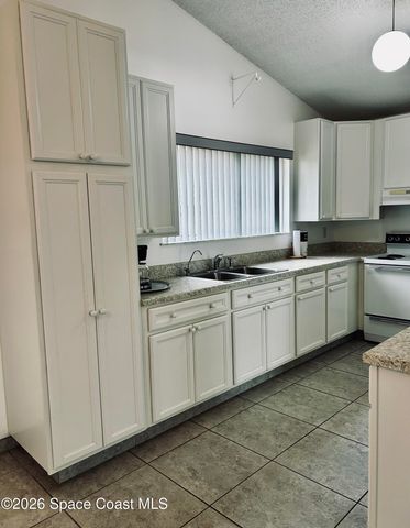 775 Winchell Street SW, Palm Bay, FL 32908