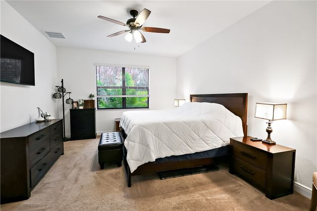 1649 Willows Square, Vero Beach, FL 32966