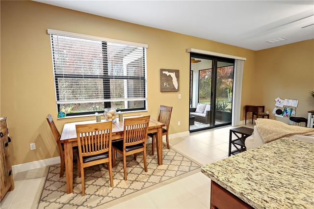 1649 Willows Square, Vero Beach, FL 32966