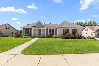 2834 Gateway AVENUE, Hartford, WI 53027
