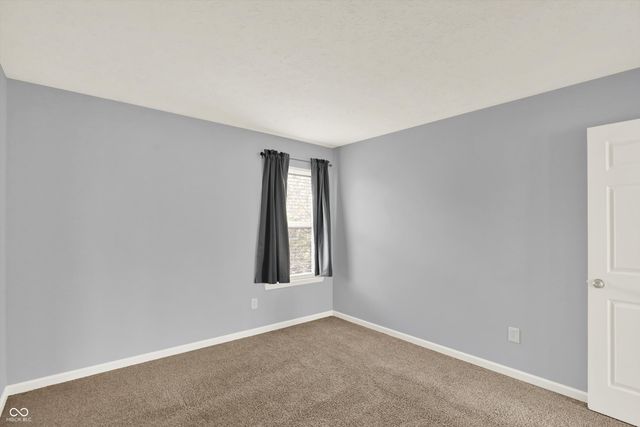 5704 Yorktown Road, Plainfield, IN 46168