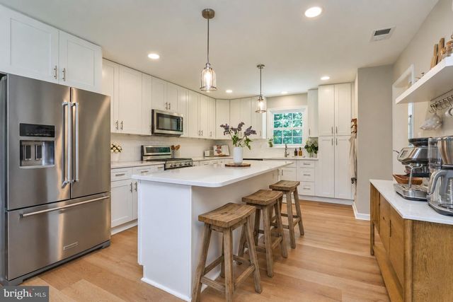 12012 WAYLAND ST, Oakton, VA 22124