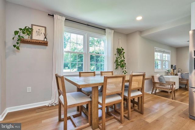 12012 WAYLAND ST, Oakton, VA 22124