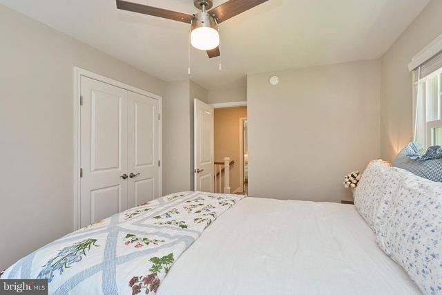 12012 WAYLAND ST, Oakton, VA 22124