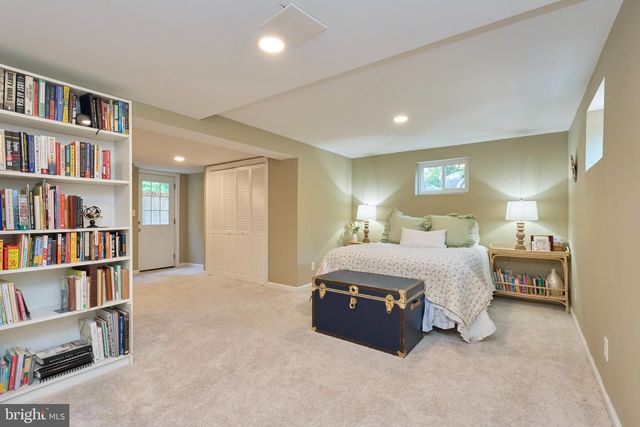 12012 WAYLAND ST, Oakton, VA 22124