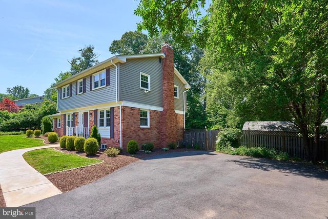 12012 WAYLAND ST, Oakton, VA 22124