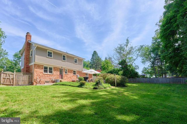 12012 WAYLAND ST, Oakton, VA 22124