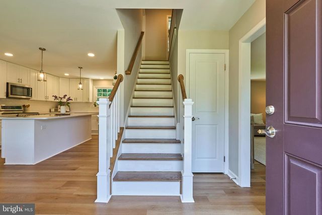 12012 WAYLAND ST, Oakton, VA 22124