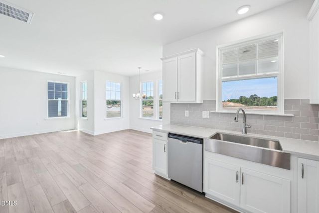 1517 Briar Brook Lane, Zebulon, NC 27597