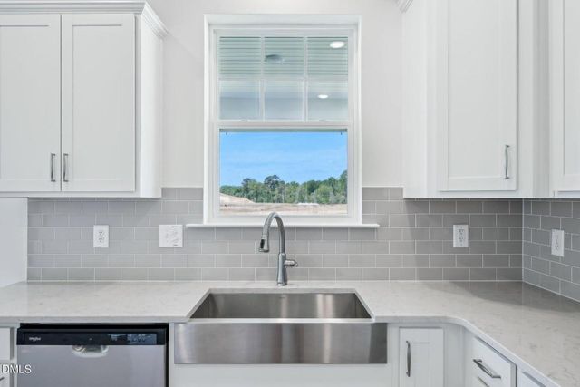 1517 Briar Brook Lane, Zebulon, NC 27597