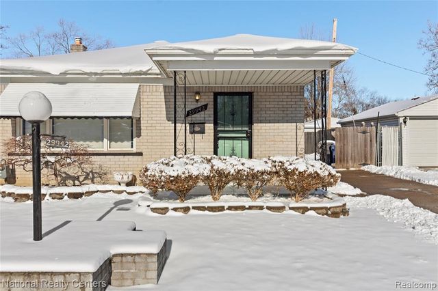 29942 Avondale Street, Inkster, MI 48141