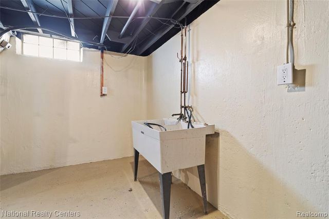 29942 Avondale Street, Inkster, MI 48141