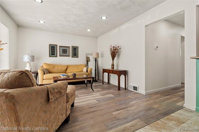 29942 Avondale Street, Inkster, MI 48141